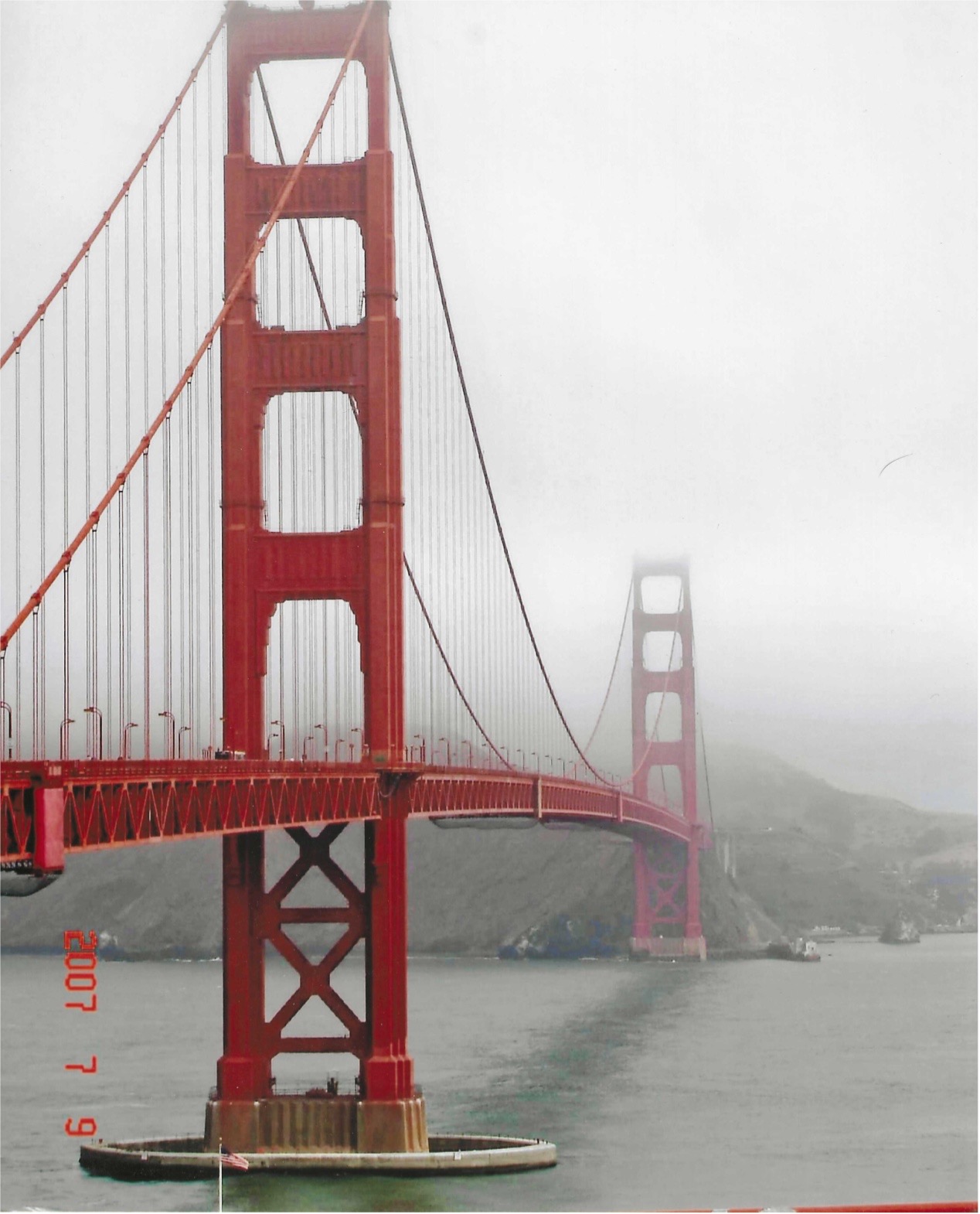 <p><span>Forms horizontally, warm air flows over cold ground Eg: San Francisco and the golden gate bridge</span></p>