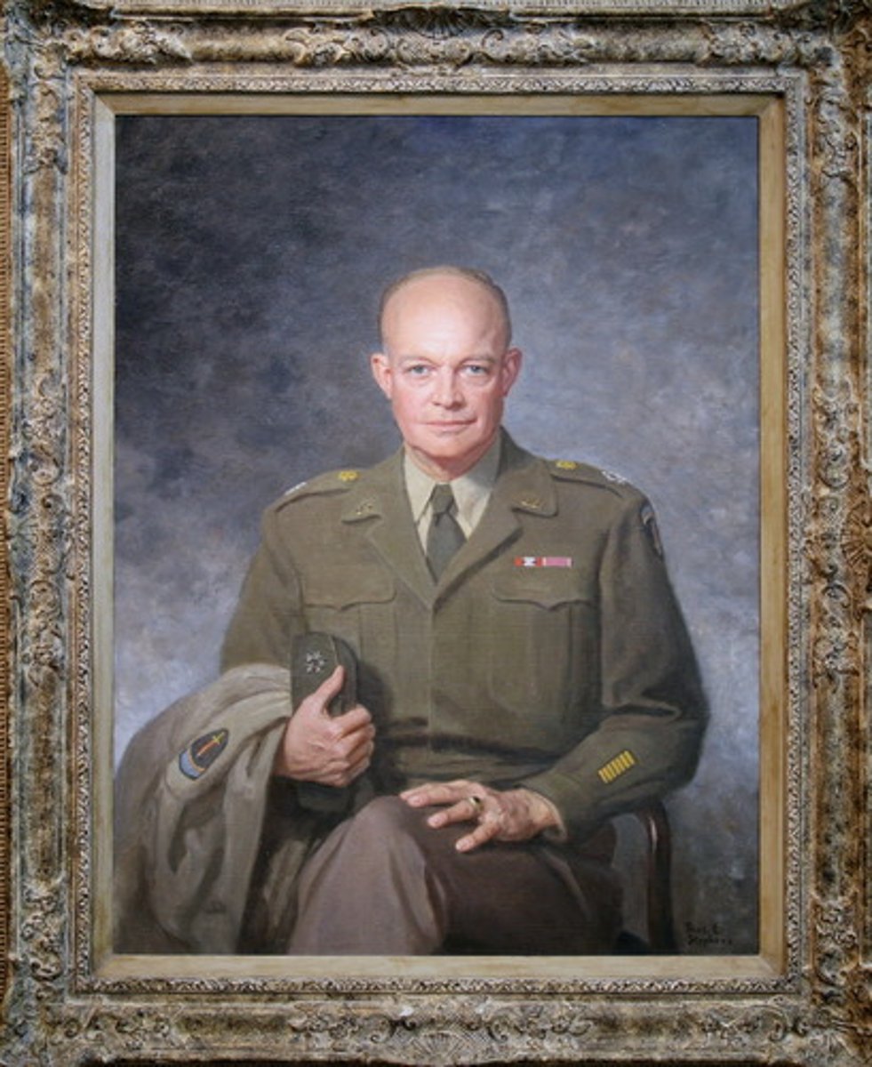 <p>President in 1952 who ended the war in Korea.</p><p>Presidente en 1952 que puso fin a la guerra en Corea.</p>