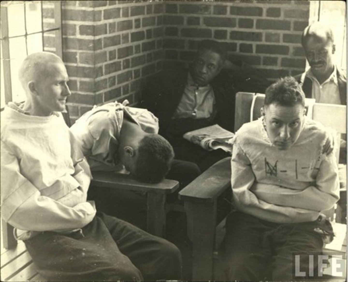 <p>study in which healthy individuals were admitted into mental hospitals after saying they were hearing voices. Once in, they acted normally and still were not labeled as impostors.</p>