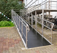 <p>Are there ramps at the entrance or step-up areas?</p>