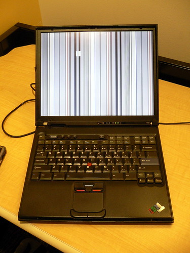 <p>computer crash / to crash</p>