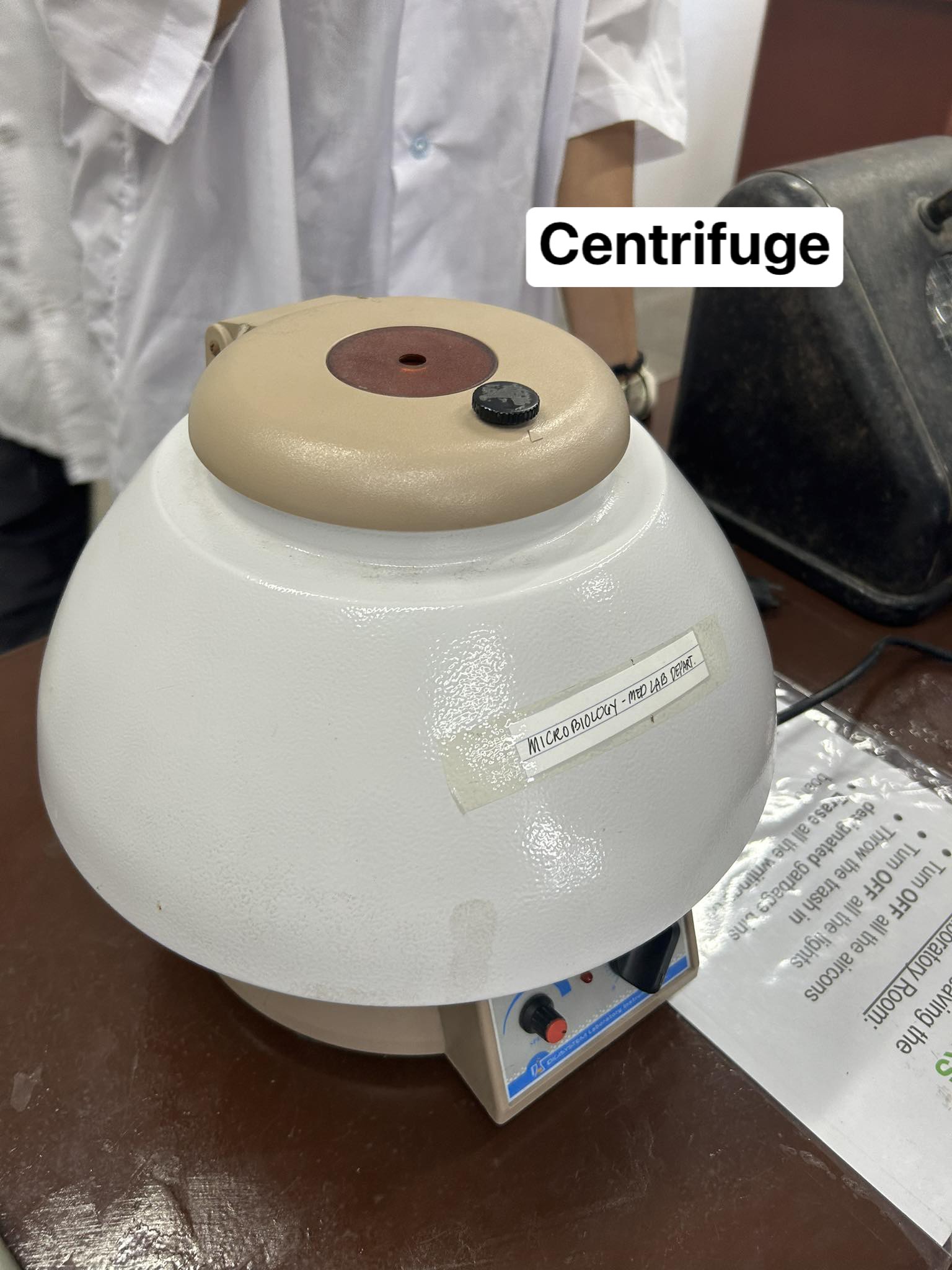 <p>Centrifuge</p>