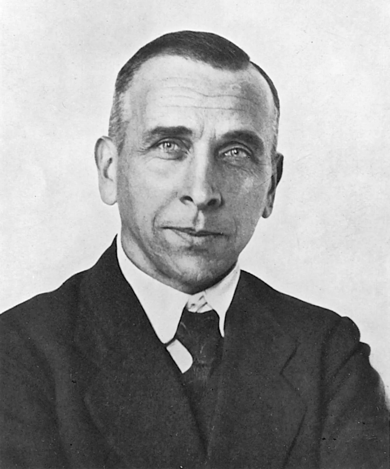 <p><span>German geologist who developed the theory of continental drift</span></p>