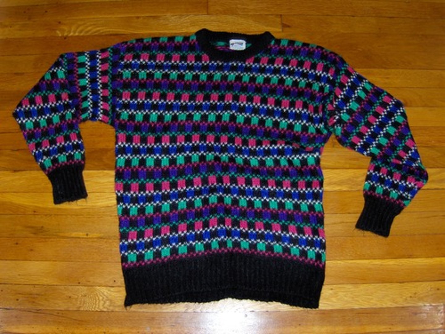 <p>pullover</p>