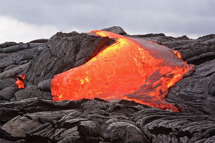 <p>A change of state from liquid to solid</p><p>When magma cools quickly, it solidifies to form a rock with small crystals.</p>