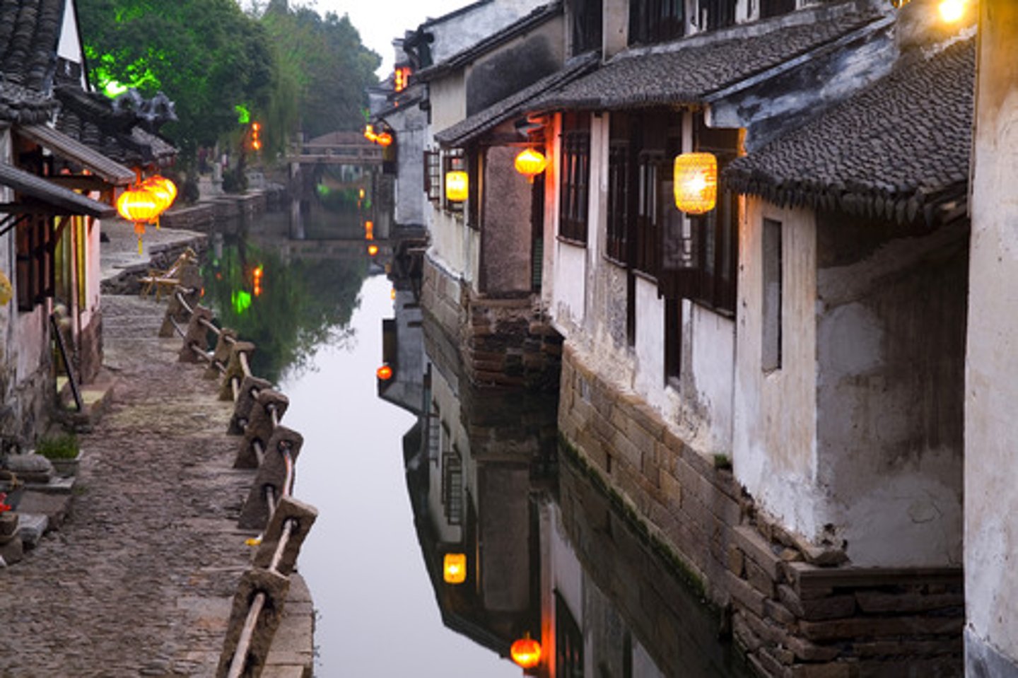 <p>(Zhōu zhuāng) Zhouzhuang, a historic "water town" build on a system of canals</p>