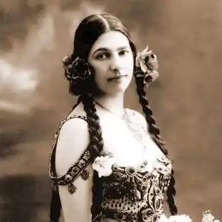 <p><span><span>was a Dutch exotic dancer and courtesan who was convicted of being a spy for Germany during World War I. She was executed by firing squad in France.</span></span></p>