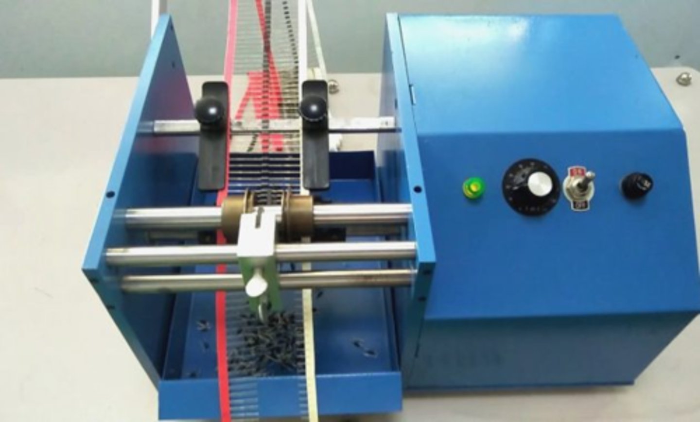 <p>a tool for straightening or bending lead pipe.</p>