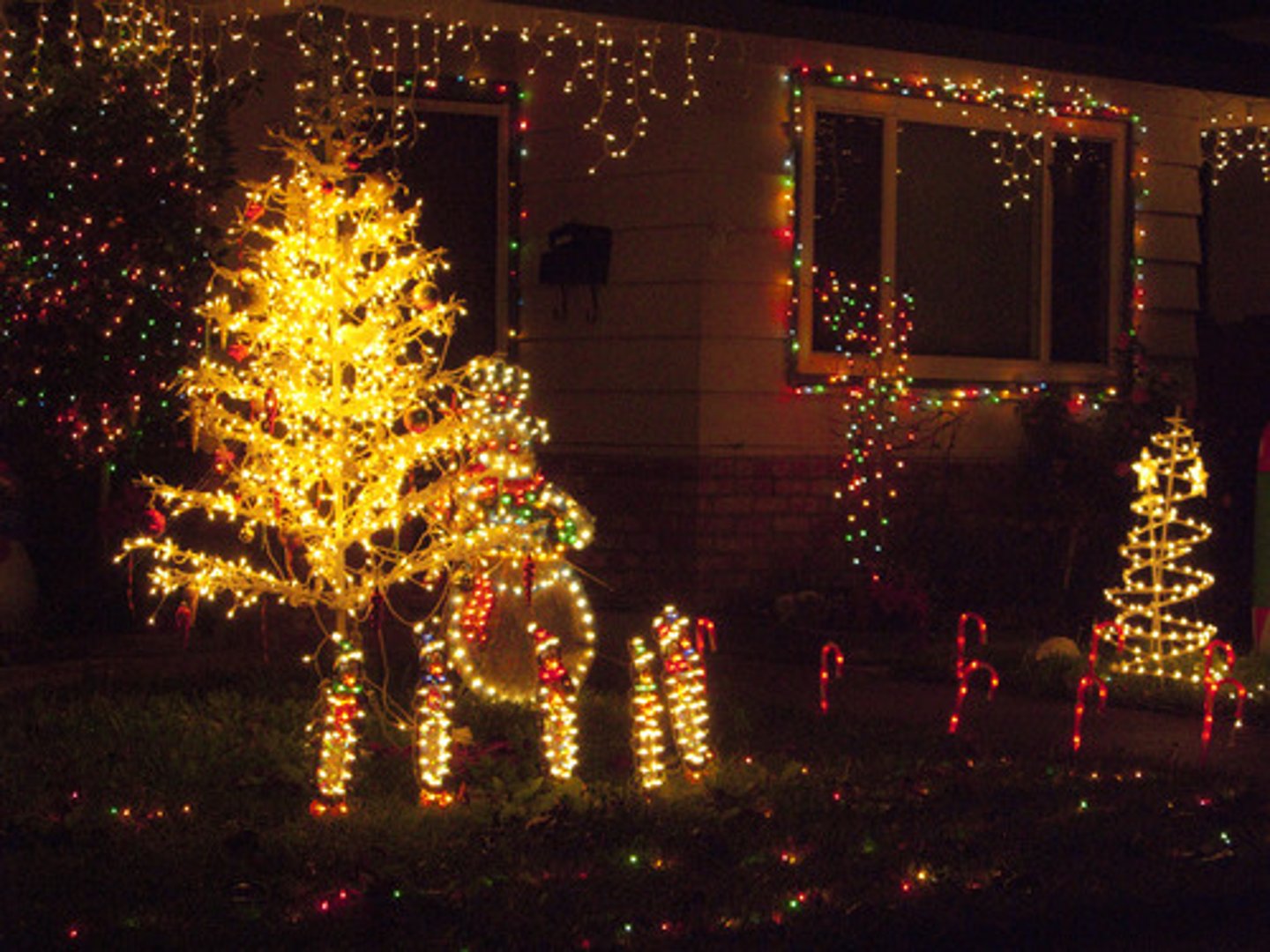<p>the decorations</p>