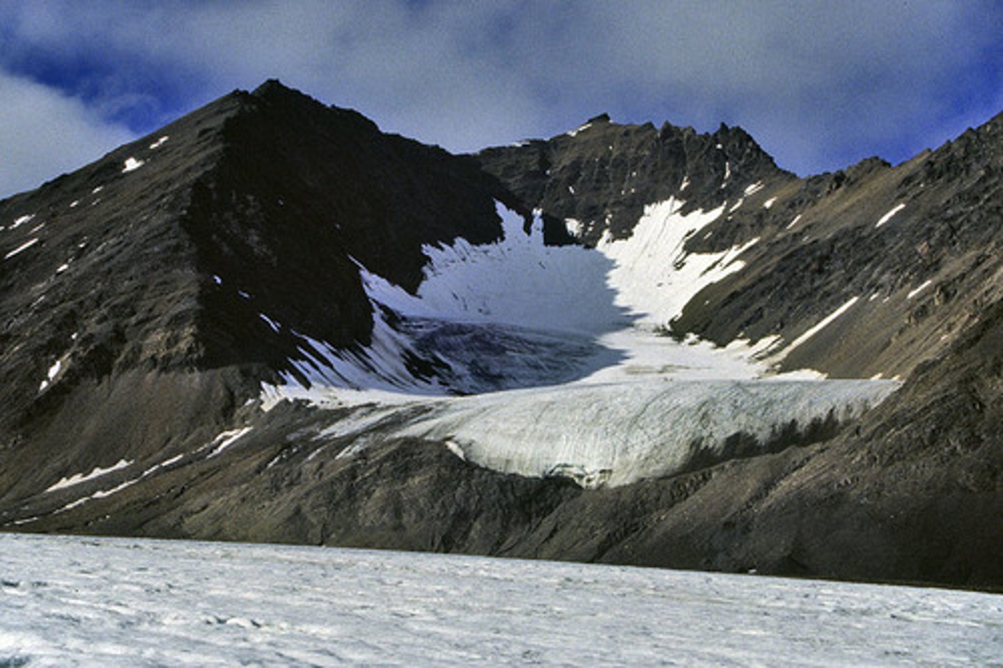 <p>Bowl-shaped basin high on a mountain</p>