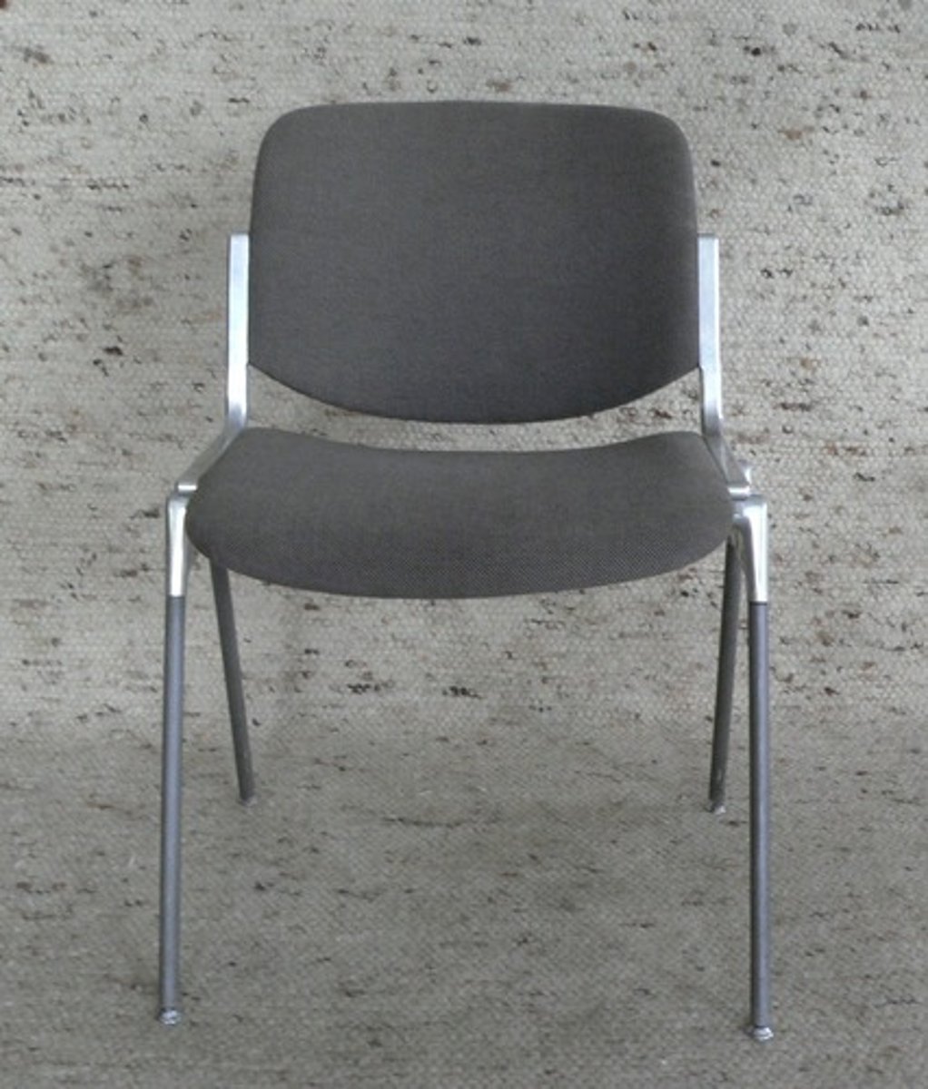 <p>the chair</p>