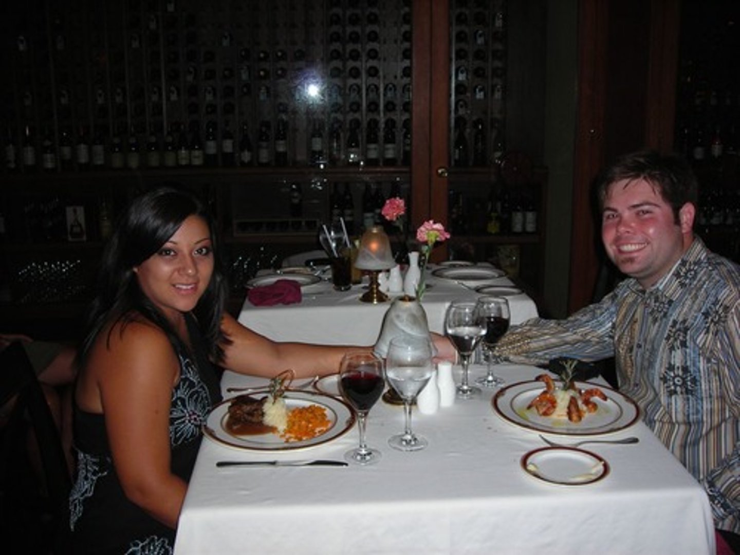 <p>to eat dinner</p>