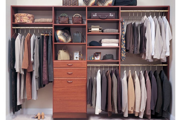 <p>closet</p>