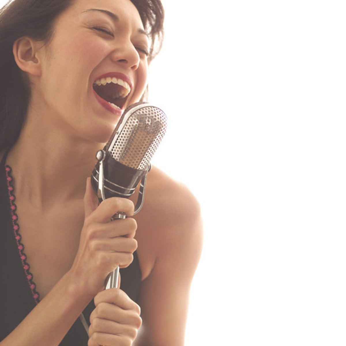 <p>cantar</p>