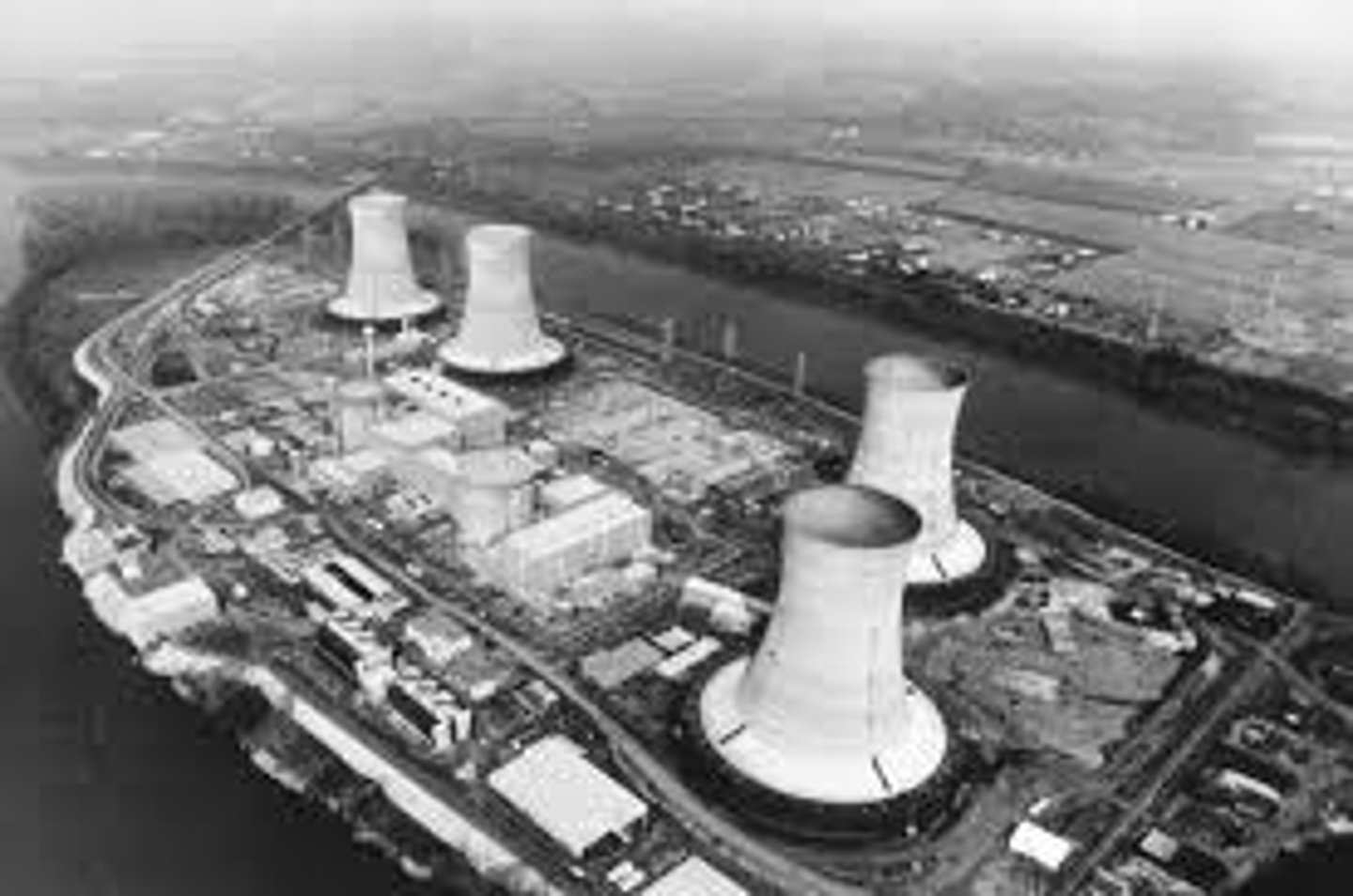 <p>- 1979 in Pennsylvania</p><p>- worst nuclear power plant incident in the U.S</p><p>- caused by a combination of mechanical failure and human error</p><p>- fuel began to melt releasing radiation into the atmosphere</p><p>- one of the reactors was forced to shutdown permanently</p><p>- created a fear of nuclear energy</p>