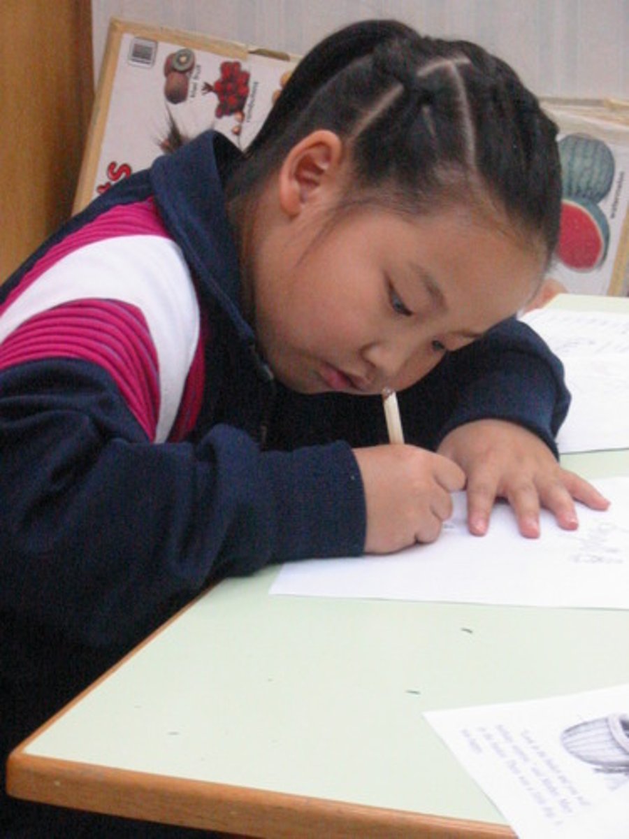 <p>A female student</p>