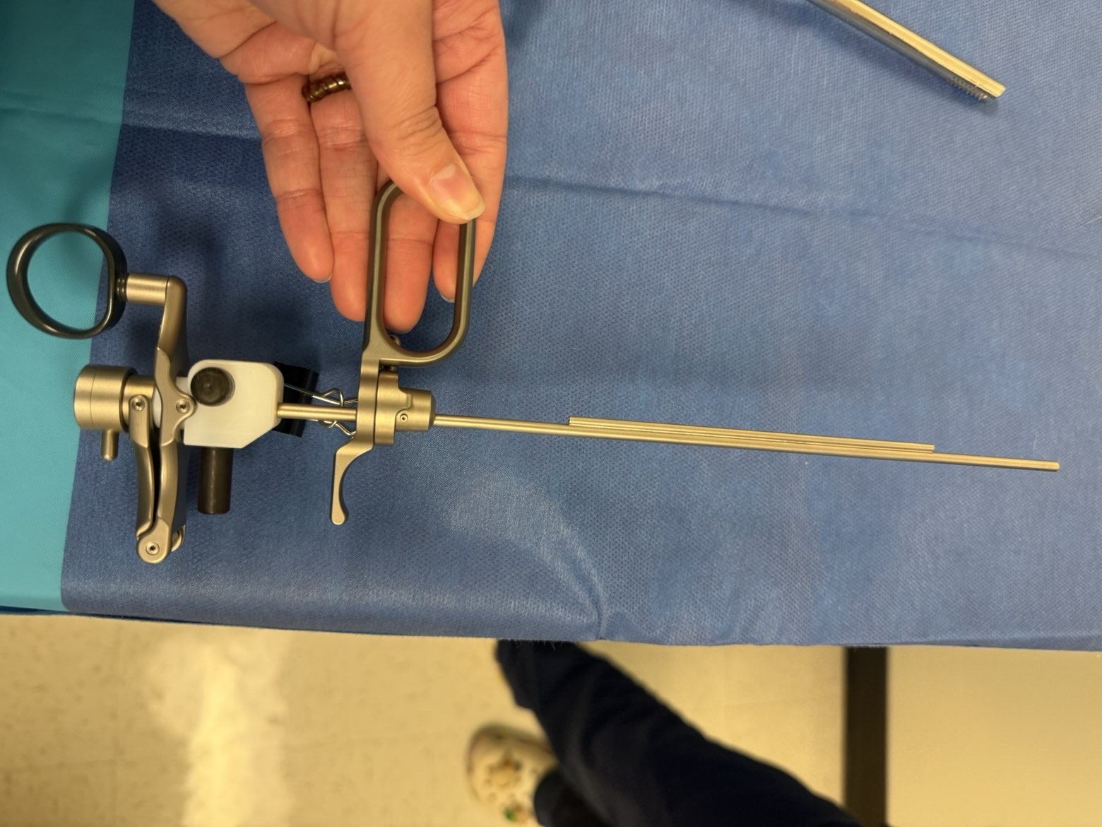 <p>Resectoscope </p>