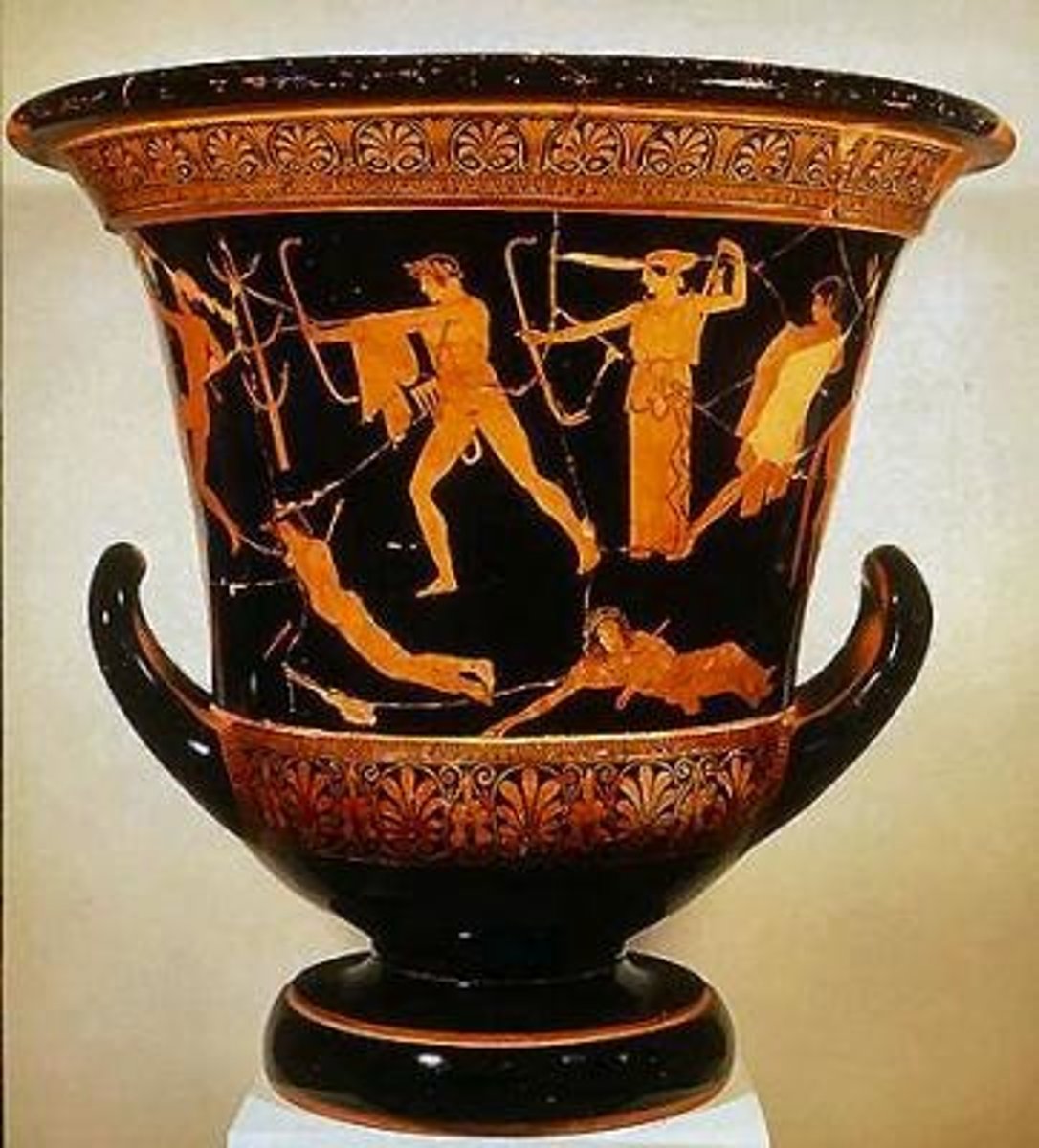 <p>In later Greek pottery, the silhouetting of red figures against a black background, with painted linear details; the reverse of the black-figure technique.</p>