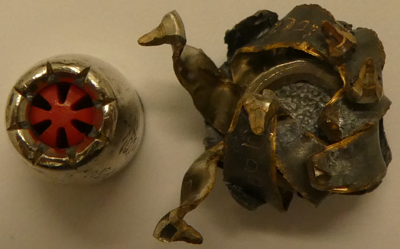 <p>The bullet of which cartridge is shown in this photo?</p>