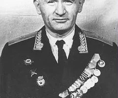 радянський генерал-майор, українець, правозахисник. Виступав на захист кримських татар та інших депортованих народів. У 1964 році за легальну правозахисну діяльність розжалуваний у рядові і позбавлений усіх державних відзнак. Перебував у радянських тюрмах, таборах і «психушках». З 1977 року проживав у США. Помер у Нью-Йорку, спочиває на українському цвинтарі у Саут-Баунд-Бруці в штаті Нью-Джерсі.