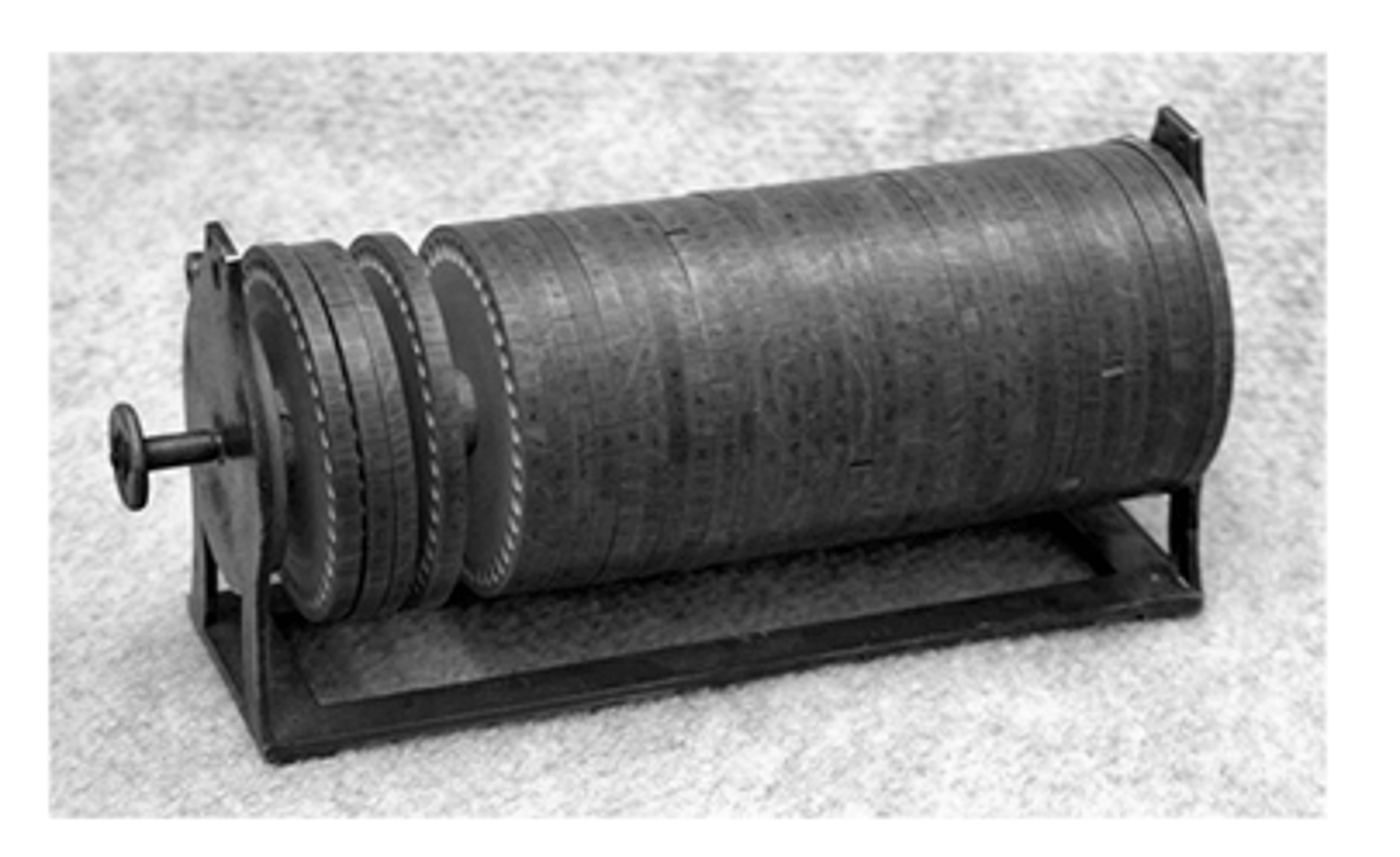 <p>Invented by Thomas Jefferson in 1795, purely mechanical cryptography machine. composed of 36 disk, marked a-z in a circle around rim</p>