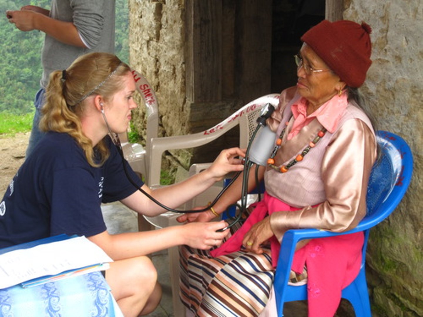 <p>từ thiện, Tốt tính</p>