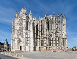 <p>Has the highest nave in Europe and three tiers of flying buttresses</p><p>Architects: Enguerrand De Riche &amp; Martin Chambiges Style: Gothic</p>