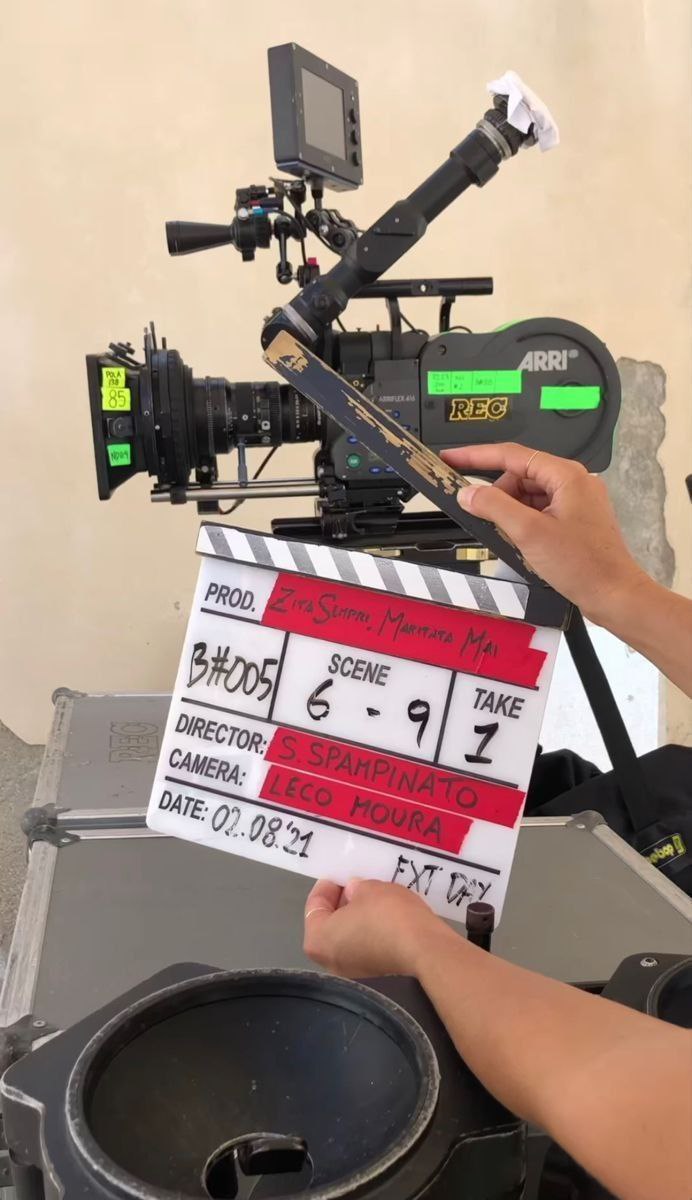 <p><em>Panggung Wayang.</em></p>