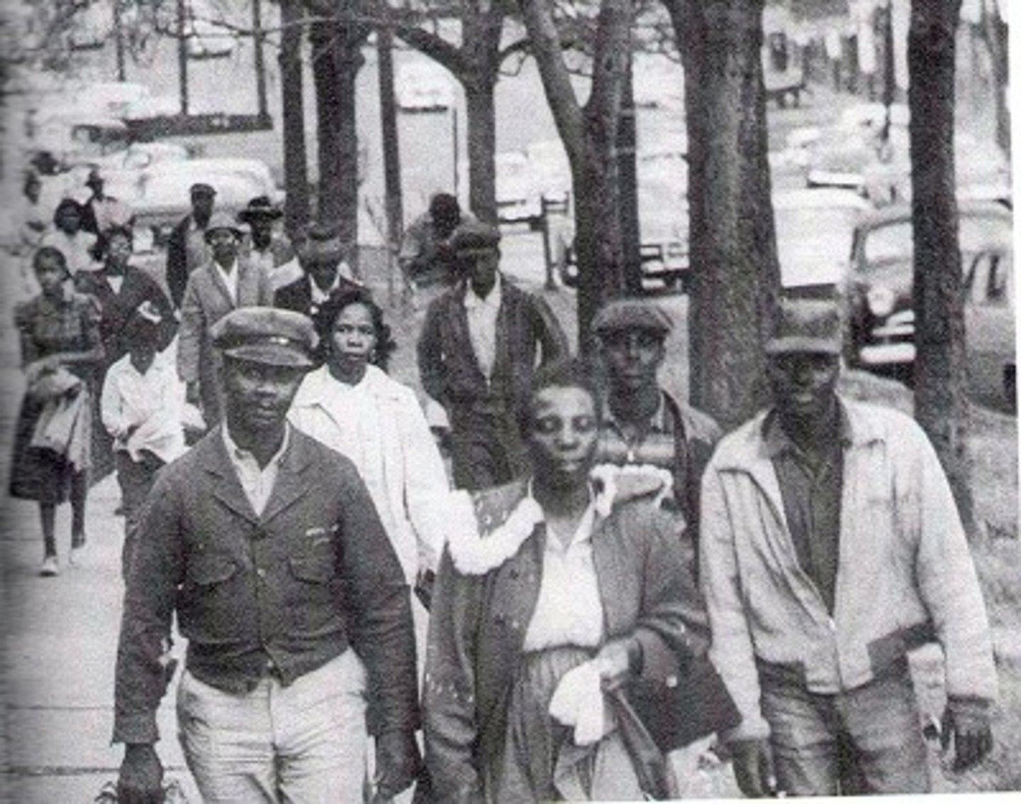 <p>protest in 1955-1956 by African Americans against racial segregation in bus system of Montgomery, Alabama. Showed the African American community that they had economic power</p><p>Protesta de afroamericanos en 1955-1956 contra la segregación racial en el sistema de autobuses de Montgomery, Alabama. Demostró a la comunidad afroamericana su poder económico.</p>