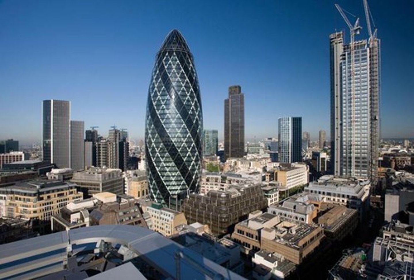 <p>Norman Foster</p><p>(Hi-Tech)</p>