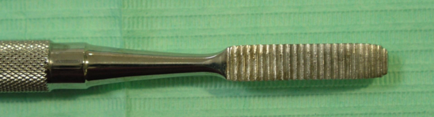 <p><strong>Bone files</strong>- have 2 active areas with diff inclination and orientation</p><p>File and smooth sharp or compressed bone edges- use after rongeur forceps with irrigation </p>