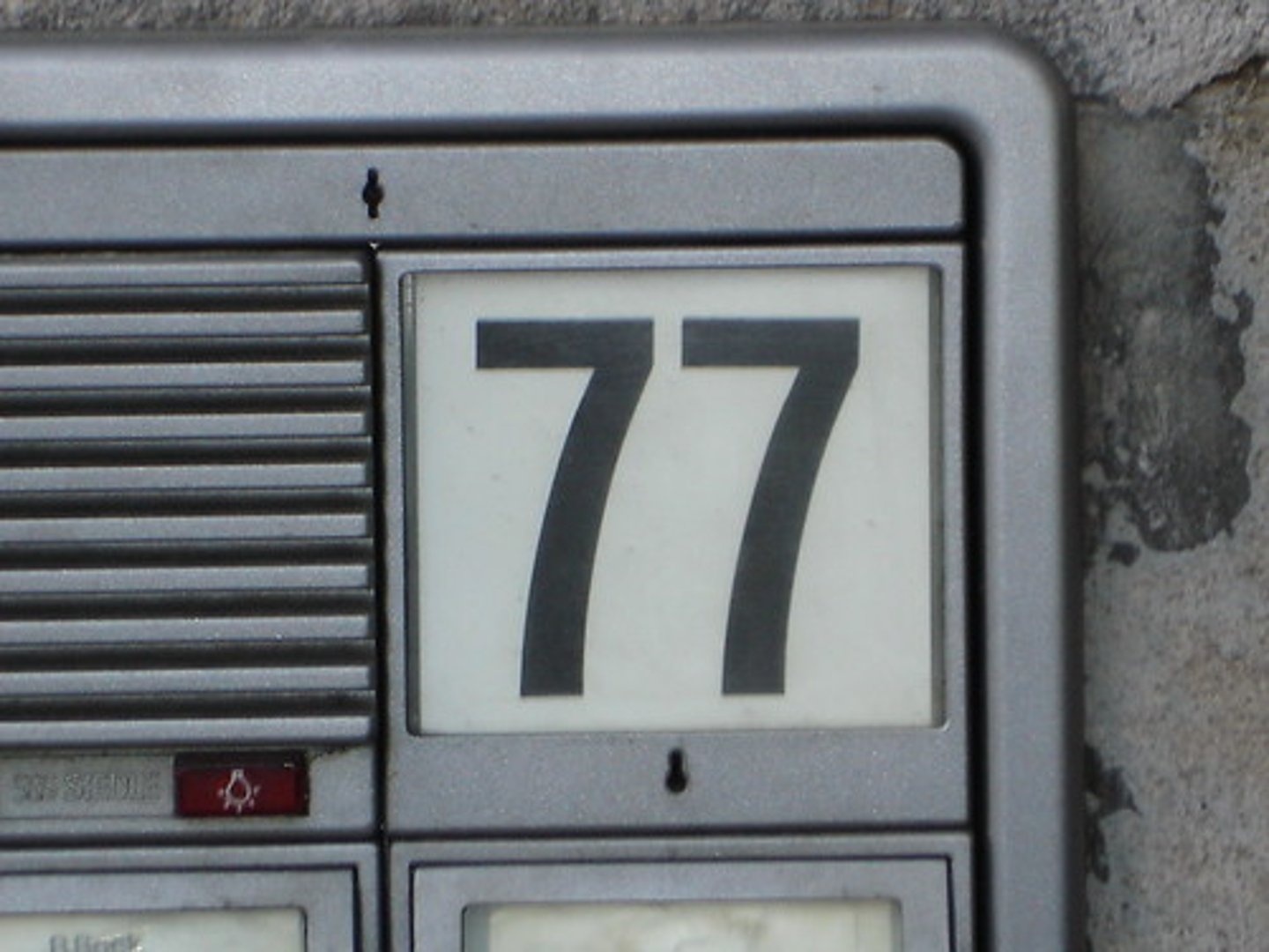 <p>77</p>