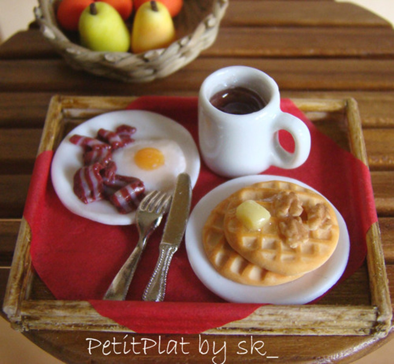 <p>to eat breakfast</p>