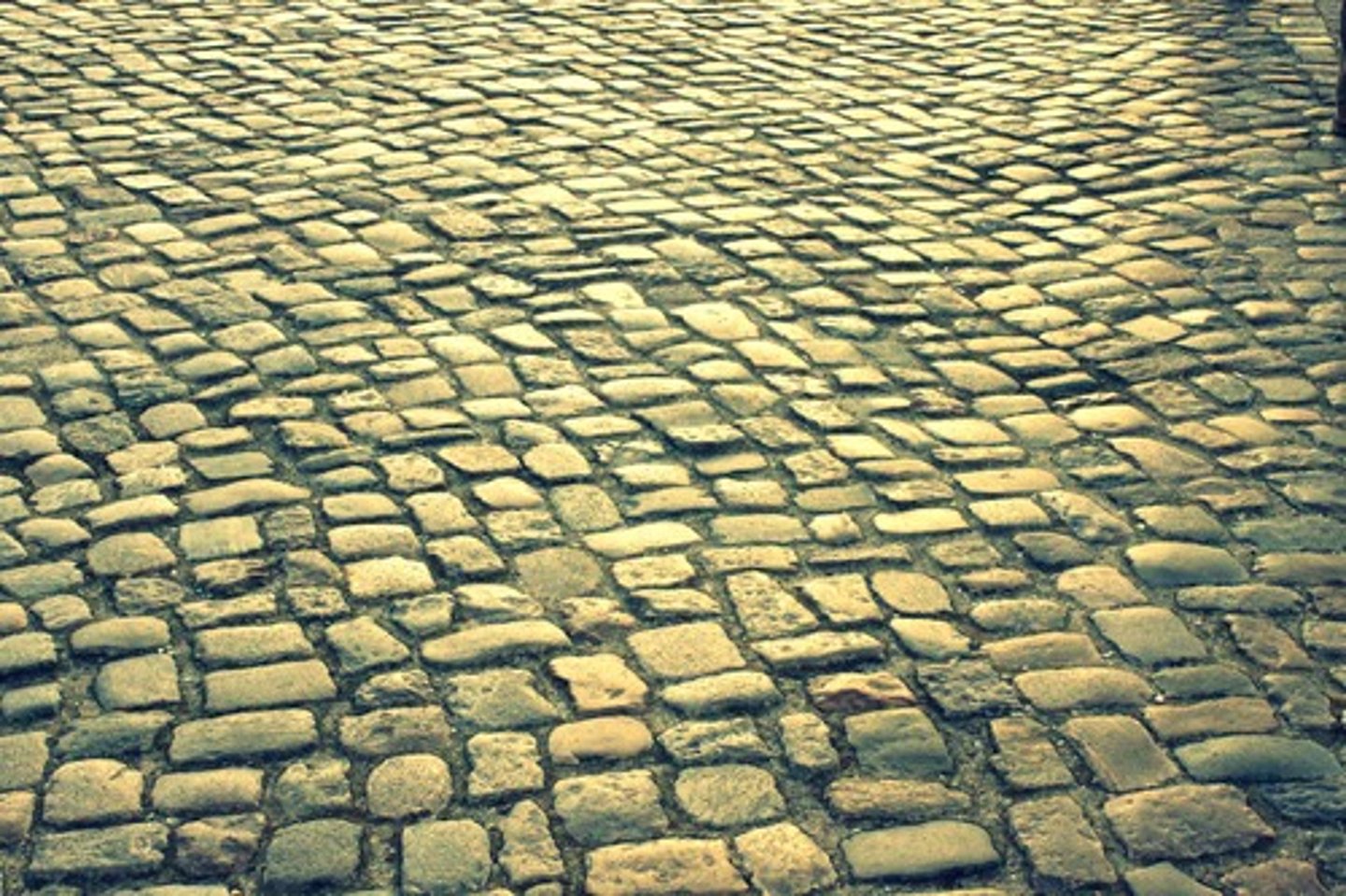 <p>мощеная улица</p>