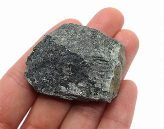 nonmetallic, grey streak, grey color