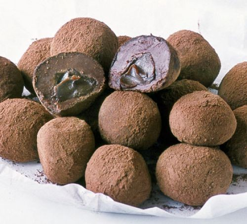 <p>socola truffles </p>
