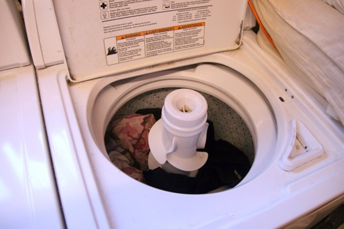 <p>washing machine</p>