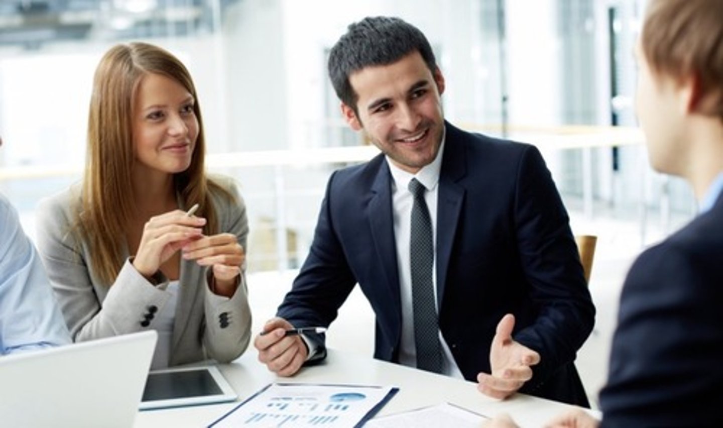 <p>discuss about business</p><p>=> ... football/politics/etc.</p>