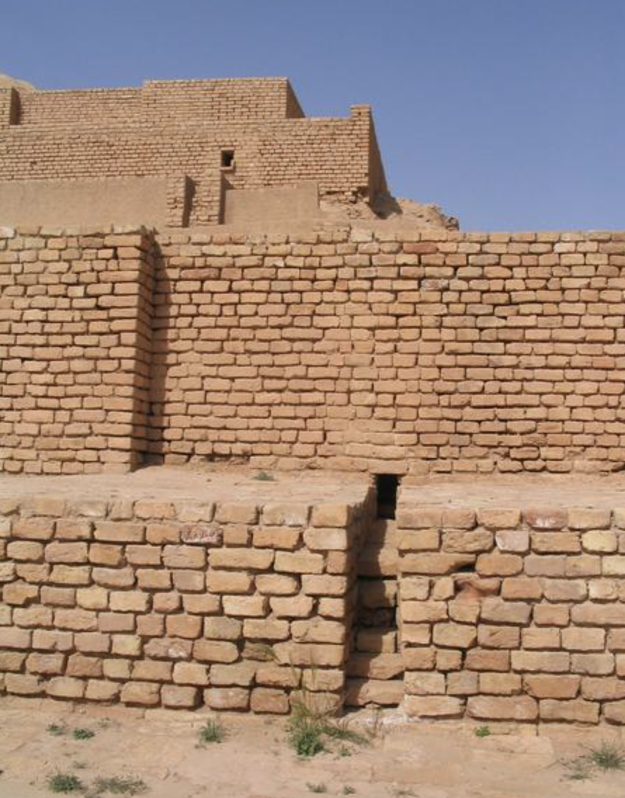 <p>A construction material made from a mixture of clay, water, and straw, shaped into bricks, and dried in the sun or baked in a kiln. Mud bricks are widely used in ancient architecture for their insulating properties. </p>
