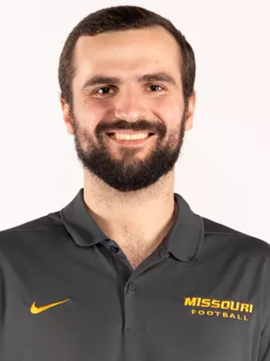 <p>athletic trainer</p>