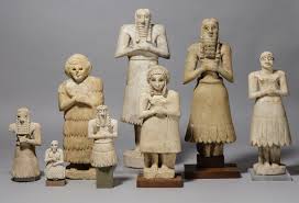 <p>Tell Amar Figures (2700BC)</p>