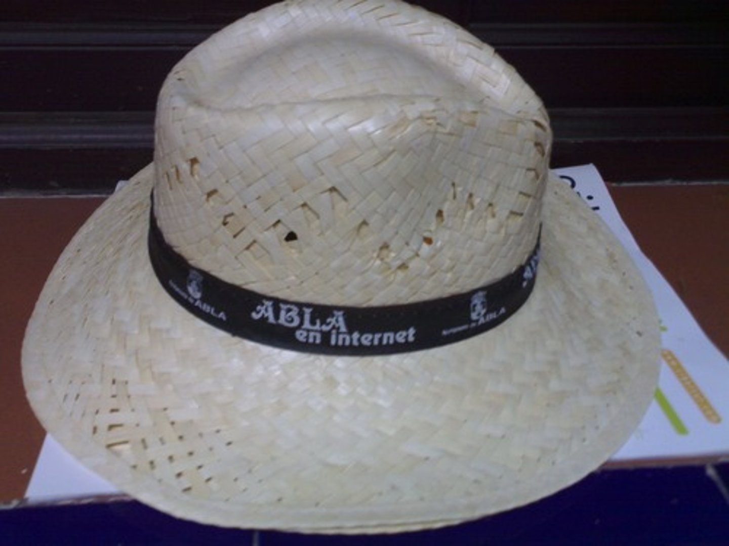 <p>hat</p>