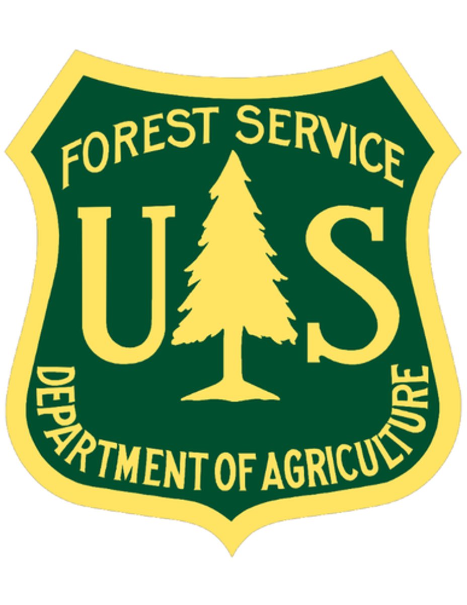 <p>this organization created by Teddy Roosevelt in 1905 brought the federal government to regulate the natural environment</p><p>nation's forests and grasslands</p><p>193 million acres (8.5%)</p>