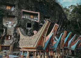 <p>Suku Toraja</p>