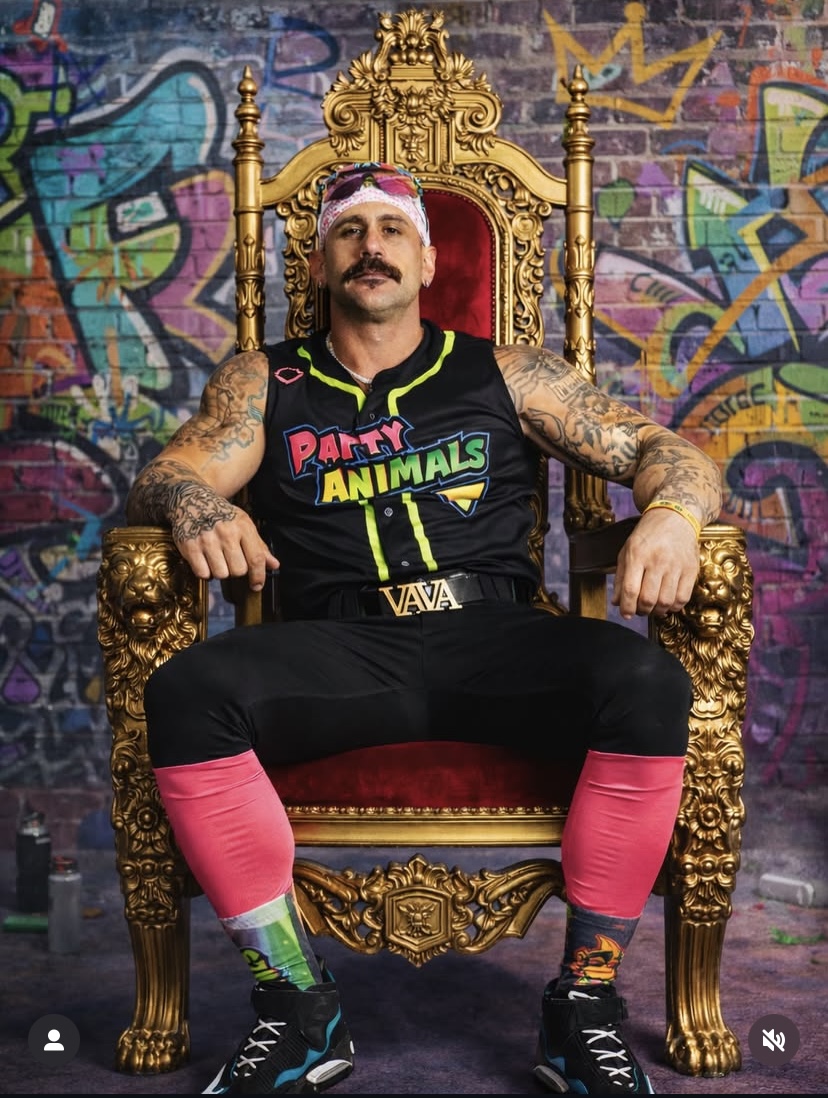 <h2 id="7coachcrazylegs">7, Coach, Crazy legs</h2>