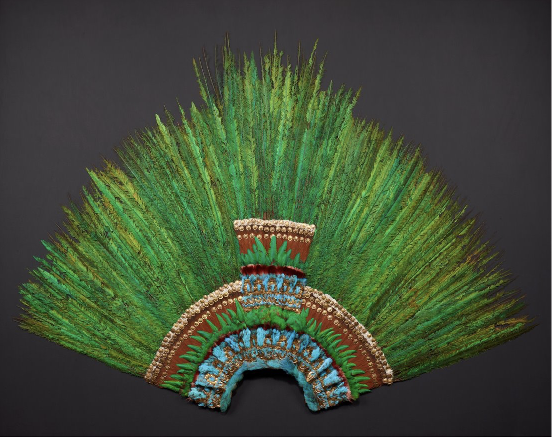 <p>aztec, 1428-1520 CE, feathers (quetzal and cotinga), gold</p>