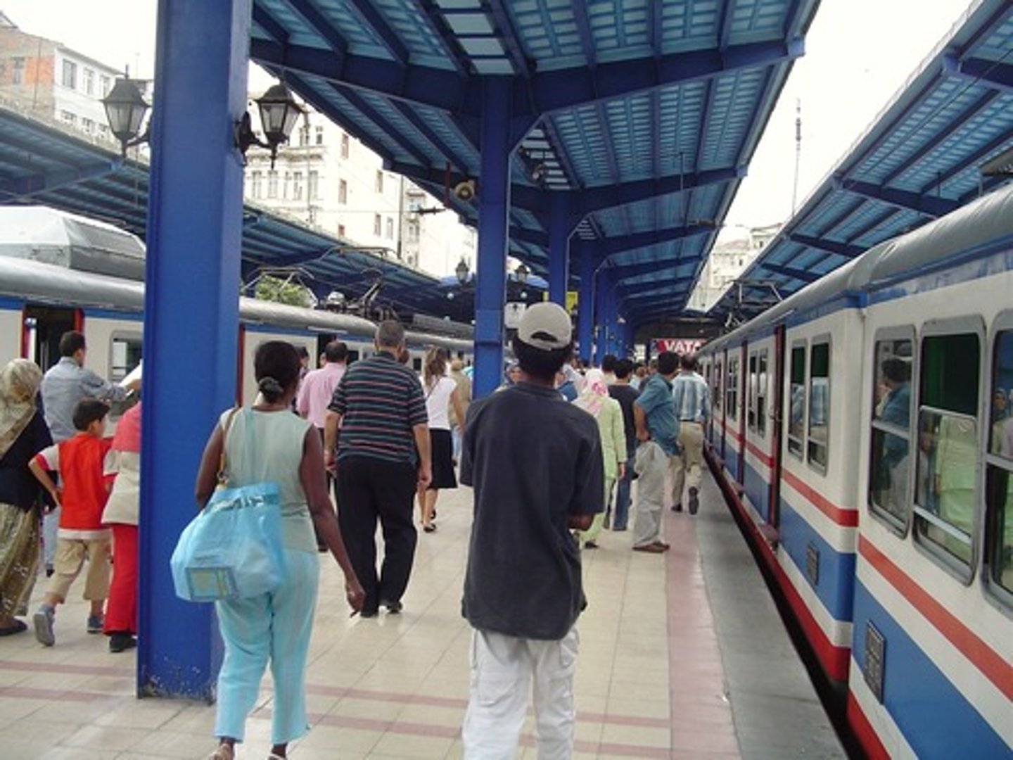 <p>Estación de tren/metro</p>