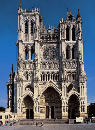 <p>Tallest Gothic Cathedral in France</p><p>Architects: Robert of Luzarches Thomas &amp; Regnault de Cormont Style: Gothic</p>