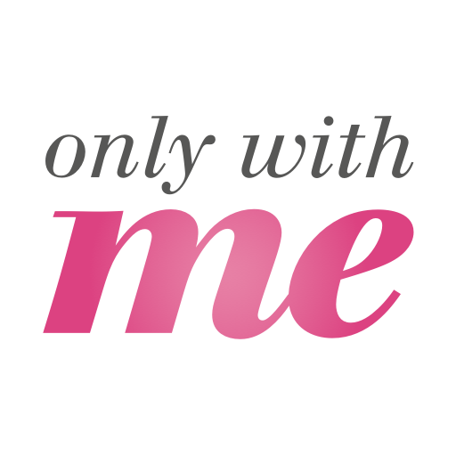 <p>Avec moi</p><p><span><span>Ma mère est sortie avec moi</span></span></p>