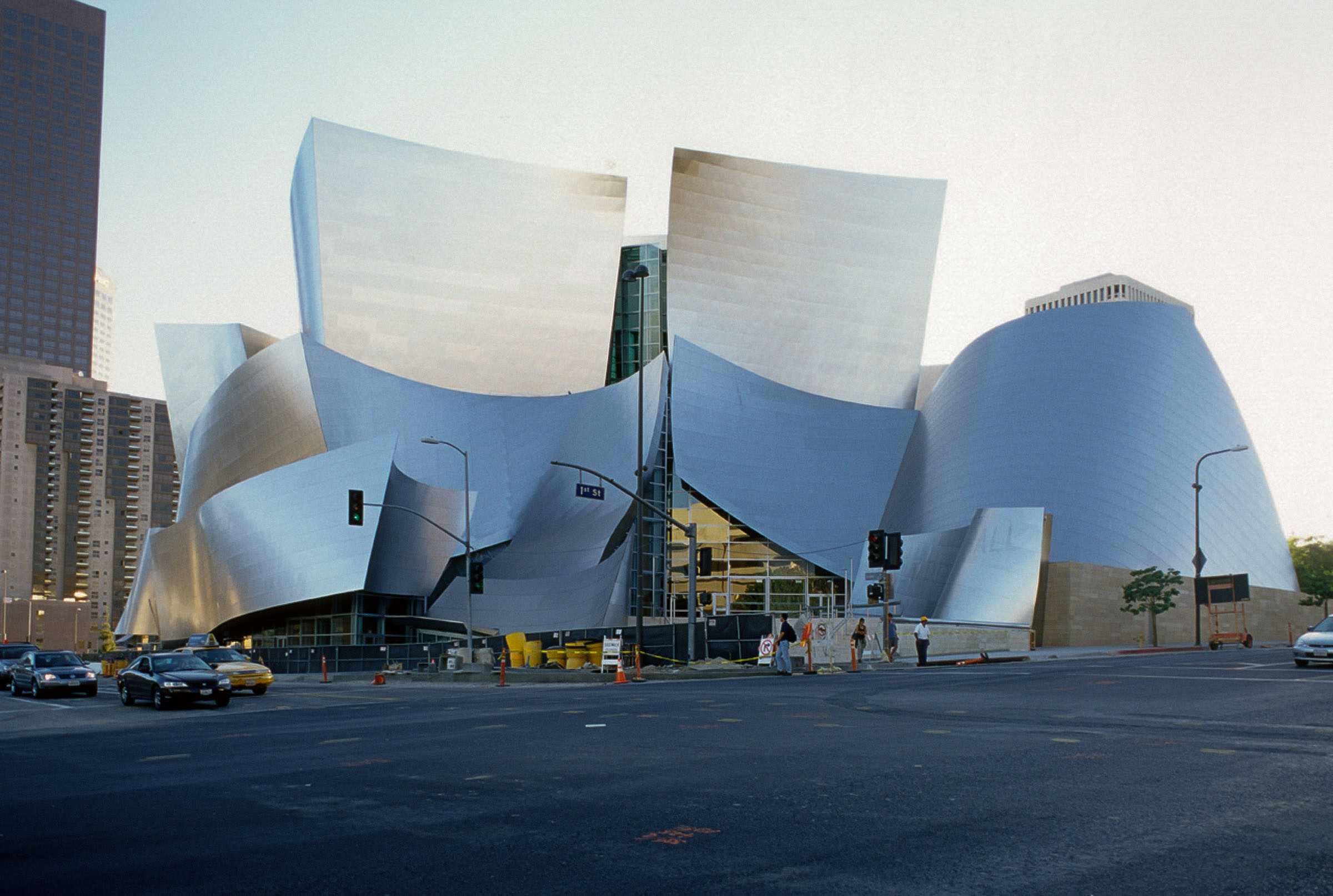 <p>mostly rectilinear offices but music hall is very fluid</p>